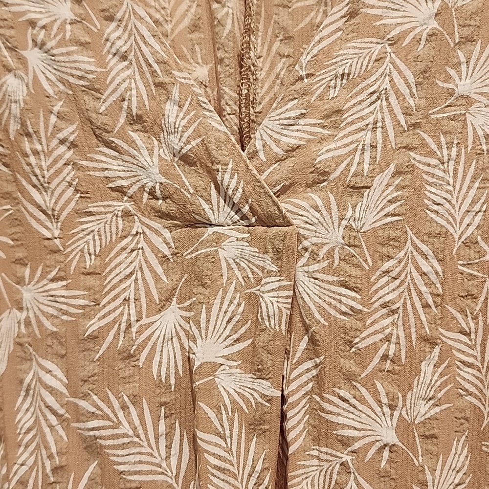 Gigio Turn A Leaf Neutral Leaf Print V-Neck Midi Dress 1x Oversized - Picture 4 of 6